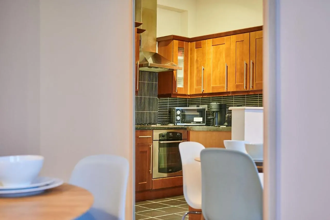 Host & Stay - The Ivanhoe Retreat Liverpool Apartment