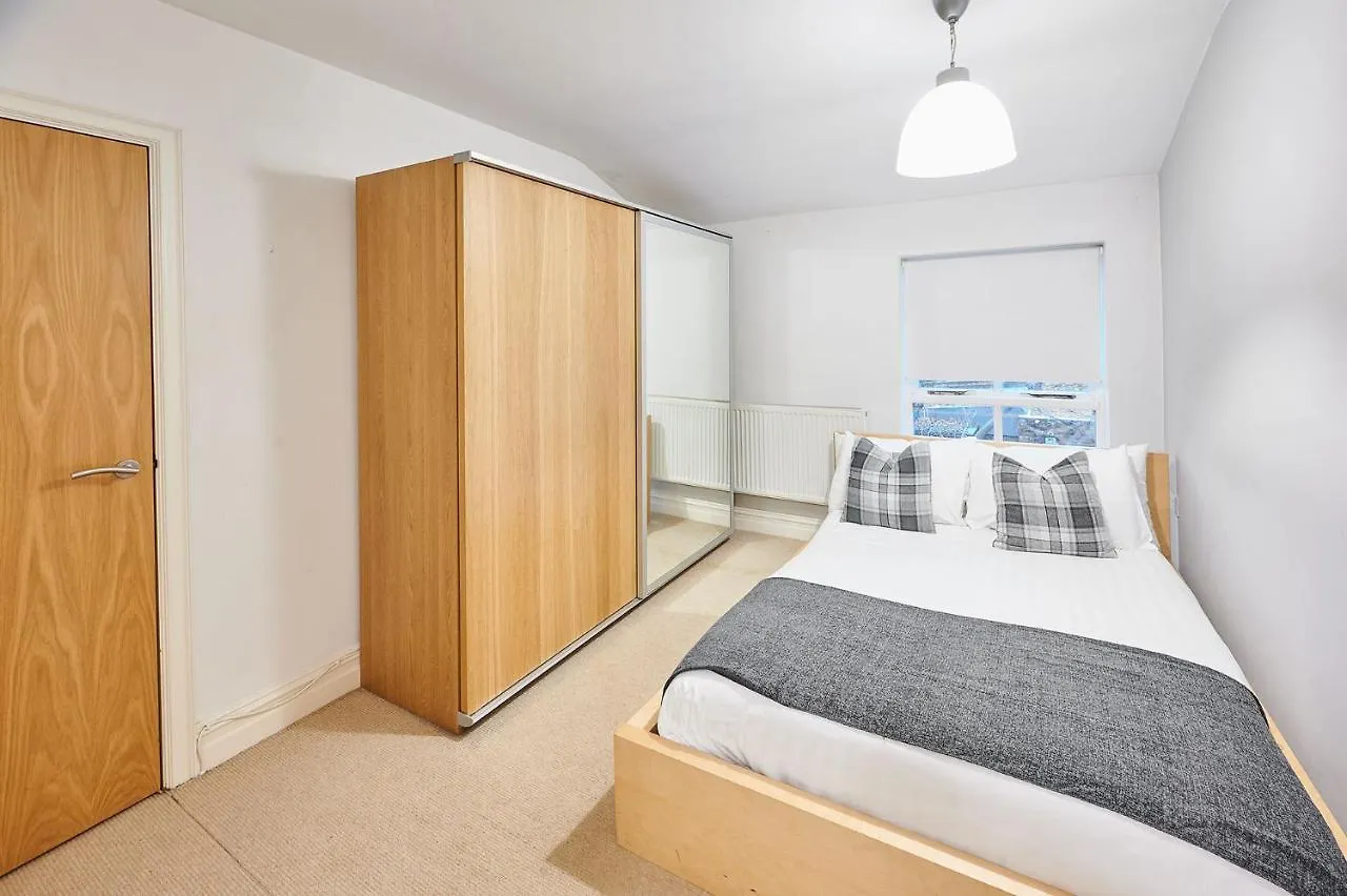 Host & Stay - The Ivanhoe Retreat Liverpool